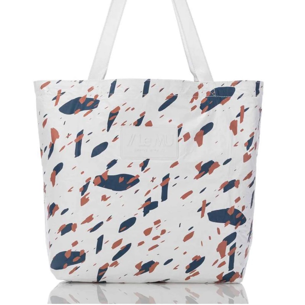 LeMu Beach Tote
